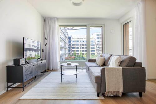 Blueground Prague 7 furnished with balcony PRG-1 - Tap to explore photos