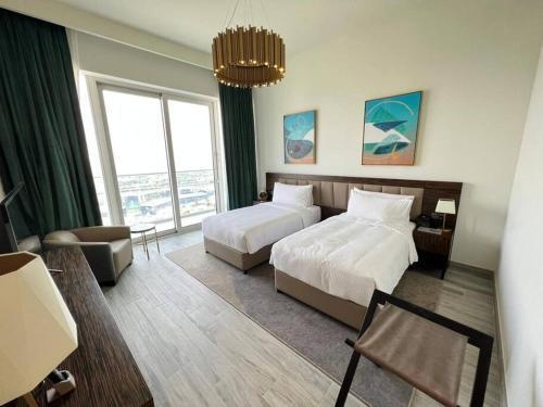 Luxury 2BR Avani Palm View Apt - Tap to explore photos