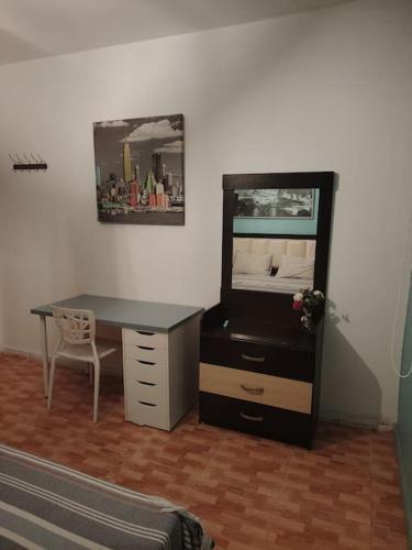 Cozy modern 2 bedroom apartment