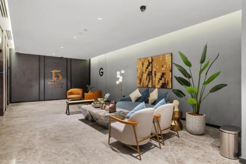 Waves - Fully Equipped Studio for a Perfect Stay in Dubai - Tap to explore photos