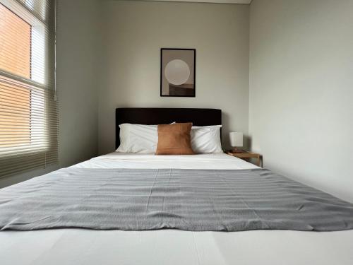 Sky Suites Charming 3BR Suite KLCC View - Tap to explore photos