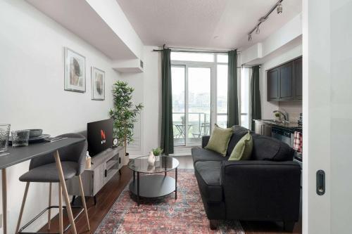 Convenient 1BR walk to CN Tower or Lake - Tap to explore photos