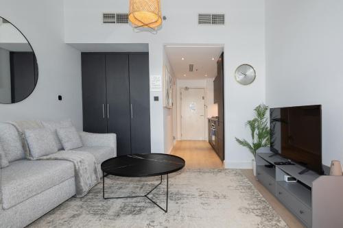 Golf Horizon, Golf Town - Studio Apartment - Allsopp & Allsopp - Tap to explore photos