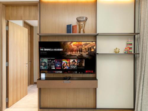 SmartStay at Address Opera - Brand New Luxury Residences - near Burj Khalifa and Dubai Mall - Tap to explore photos
