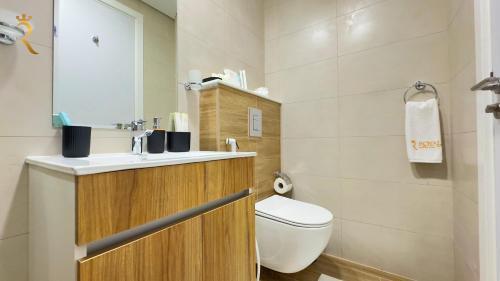 Refined 2BR Escape with Pool and Parking - Masdar - Tap to explore photos