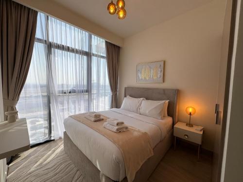 ASHRI luxurious apt in Meydan Riviera 44