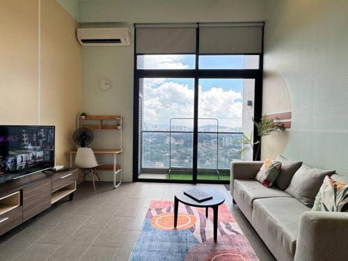 KL City Central, The Establishment,Bangsar, Comfy Studio Loft beside LRT - Tap to explore photos