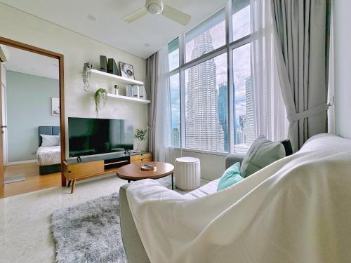 Sky Suites Wonder 2BR Suite KLCC View