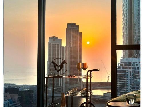 Deluxe Marina View 2BR - Stella Maris Retreat