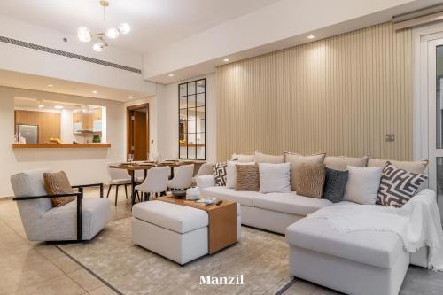 2BR with Maid Room with Sea Views in Palm near Nakheel Mall - Tap to explore photos