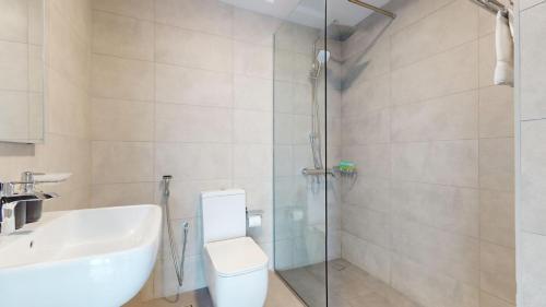 Uni Estate - Pristine One Bedroom - Tap to explore photos