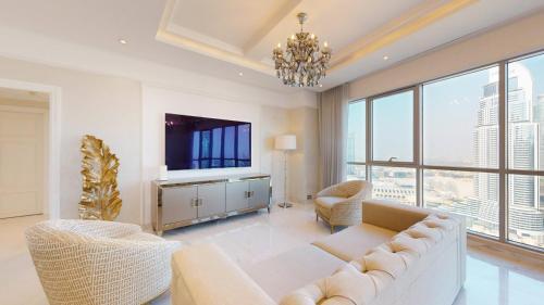 The Residences 7 - Elegant Two Bed with City View - Tap to explore photos