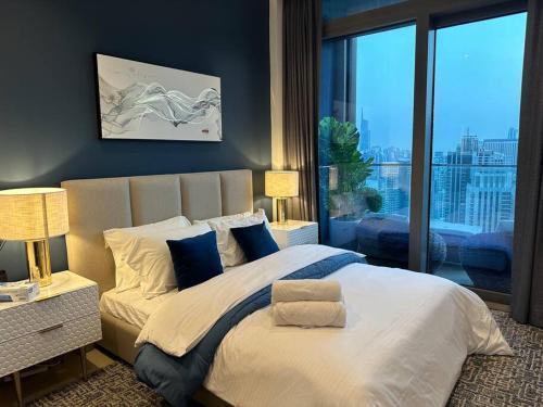 Blissful Marina Haven