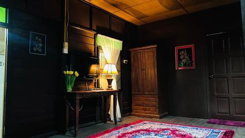 HERITAGE D'CENANG with Jacuzzi Spa - Tap to explore photos
