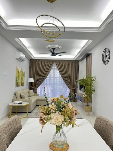 Diamond Suite Homestay - Tap to explore photos