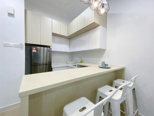 Two Bedroom At Arte Cheras By The Relaxstay - Tap to explore photos