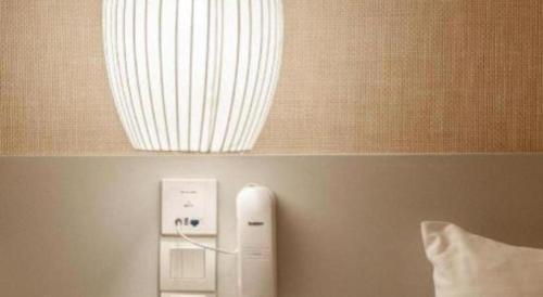 Mozu Hotel SP - Tap to explore photos
