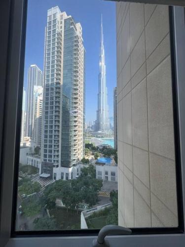Layali - Downtown Dubai Retreat with Stunning Burj Khalifa & Fountain with city view - Tap to explore photos