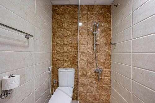Central Suite Near Dubai Silicon Central Mall - Tap to explore photos