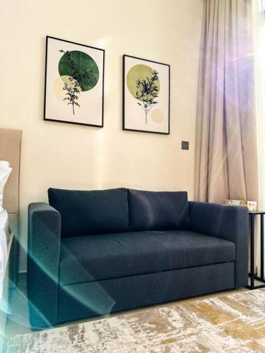Naseem Elegant Studio Escape in Al Merkadh - Tap to explore photos
