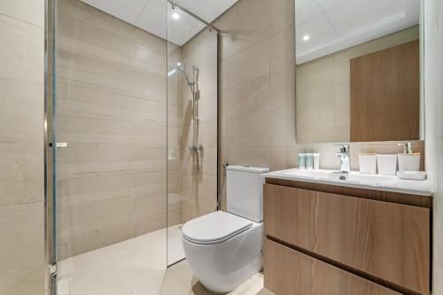 Charming Studio Apartment near Dubai Fountain - Tap to explore photos