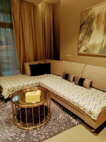 Luxury 1BR Majestine Apartment - Tap to explore photos