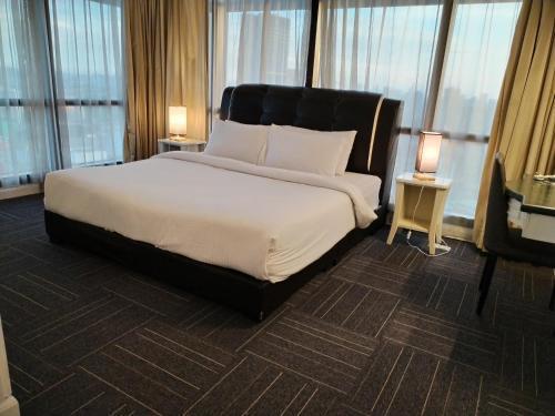 KL Premier Suites AT Times Square