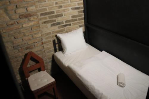 Alba Hostel Room Type - Single Room