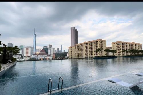 Sentral Suites Kuala Lumpur By Leyla-Entire 3BR