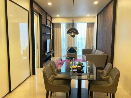 Tropicana The Residence Serviced Apartment KLCC - Tap to explore photos