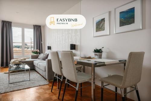 ROY 2BR Apt with Prague Castle View, Parking & AC by EasyBNB Premium Room Type - Two-Bedroom Apartment ROY 2BR Apt with Prague Castle View, Parking & AC by EasyBNB Premium Room Type - Two-Bedroom Apartment