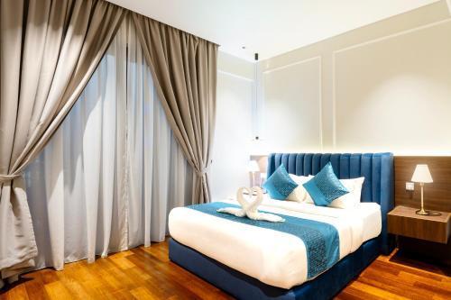 Moonway Luxury Suites At TM KLCC City Center - Tap to explore photos
