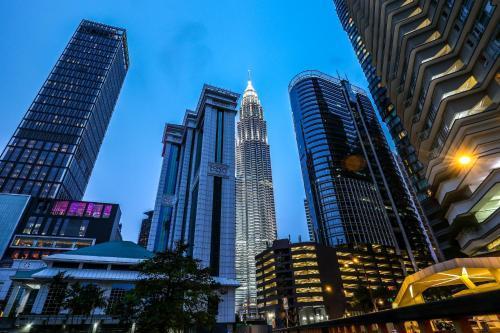Sky Suites KLCC By Calm Sojourn