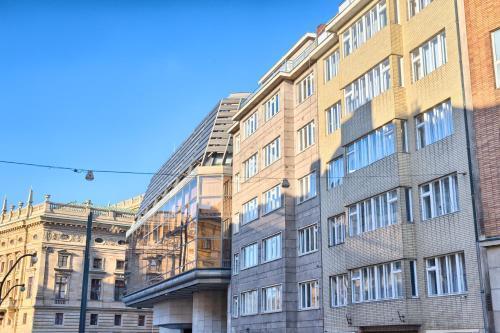 Ostrovni 7 Apartments