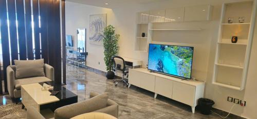 Damac Tower Amman Luxury Apartments - استوديوهات وشقق فاخرة - داماك عمان العبدلي - Tap to explore photos