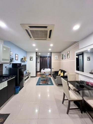 Taragon Puteri Bintang - Cozy Stay in Bukit Bintang - Tap to explore photos