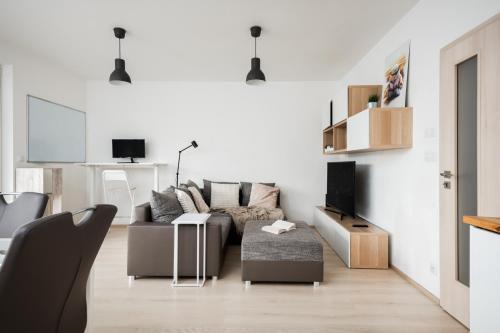 The Sunny Riverside Flat Room Type - Two-Bedroom Apartment