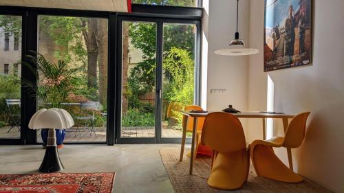 Romantic and atypical apartments in Prague's Montmartre - Tap to explore photos