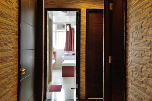 JW Hostel Room Type - Budget Double Room