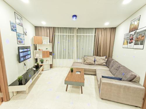 Vortex Family Suites Apartment - Tap to explore photos