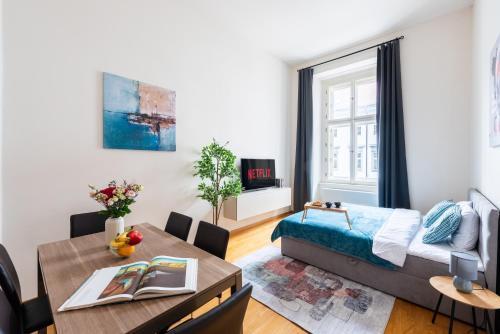 Spacious 3BR Apartment I Metro I near Karlin Square - Tap to explore photos