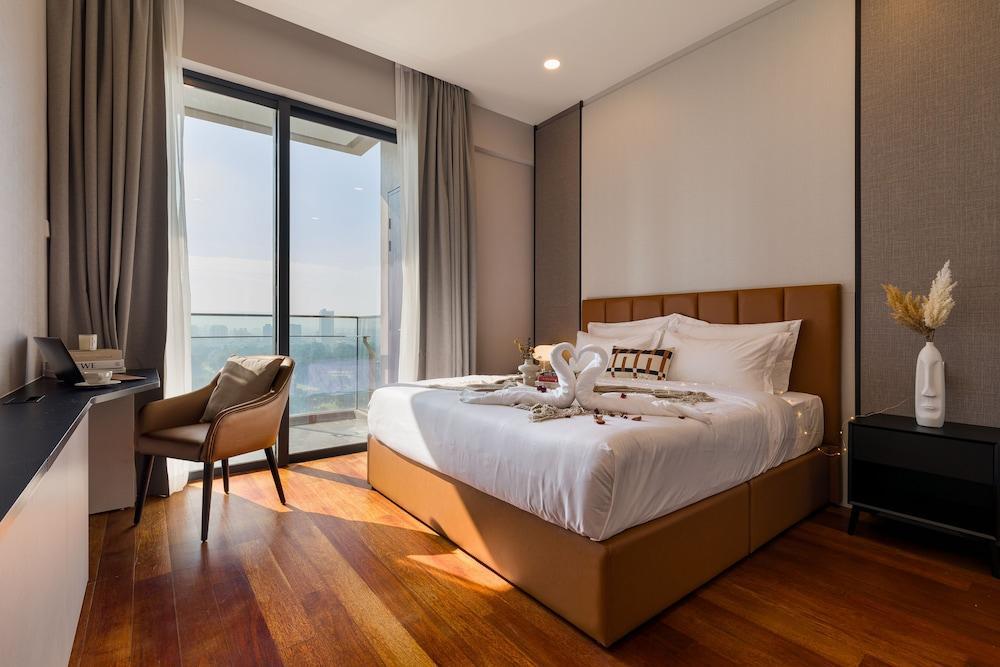 The Manor Residence KLCC by Five Senses Room Type - Premium One Bedroom