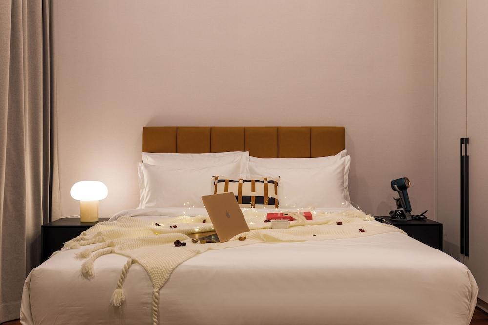 The Manor Residence KLCC by Five Senses Room Type - Signature One Bedroom