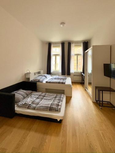 Studio apartment in Viktoria Zizkov - Tap to explore photos