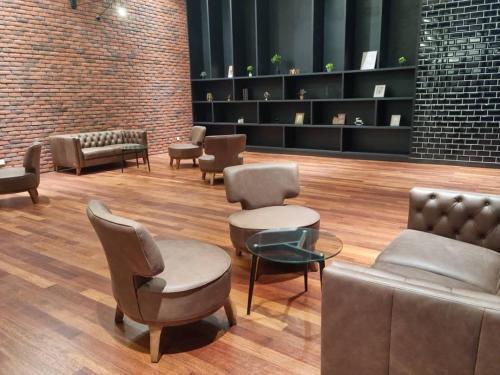 Chambers Kuala Lumpur with Wifi - Tap to explore photos