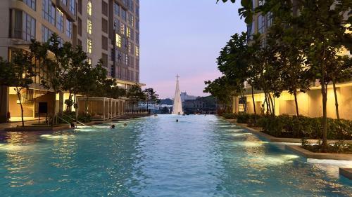 Panoramic KL View @Robertson Bukit Bintang 40f - Tap to explore photos