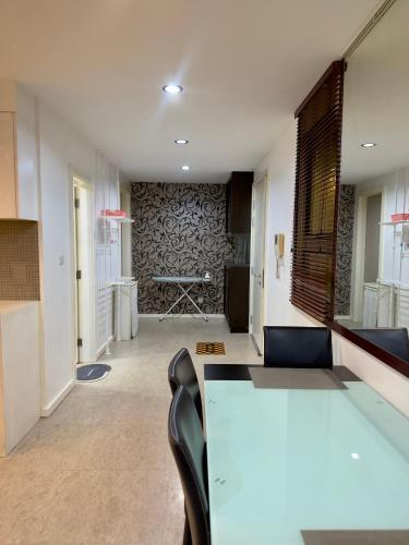 Fairlane Residences suites by Angel - Tap to explore photos
