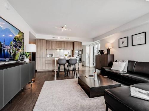 Luxury Condo on Bay Street Room Type - Two-Bedroom Apartment