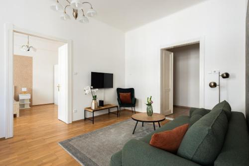 Spacious 2BR Apt. in Old Town with Paid Parking by EasyBNB Premium - Tap to explore photos