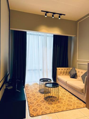Maxx Royal Axon Bukit Bintang - Tap to explore photos